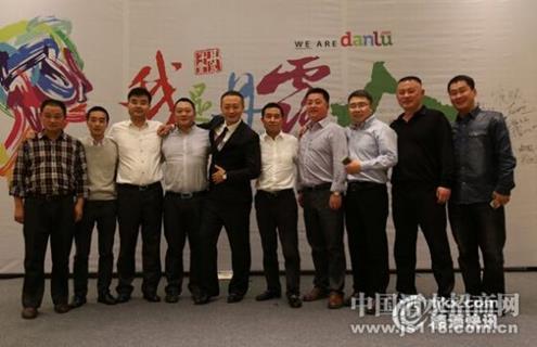 1466681073717639.jpg 20150829081134865_s.jpg