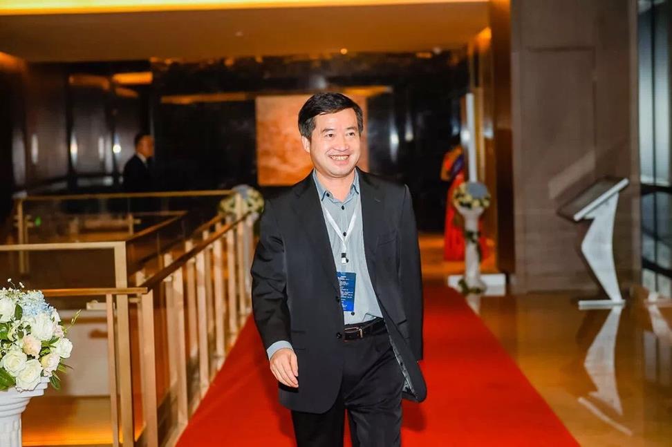 2AF240023F747219EF4937637290F228