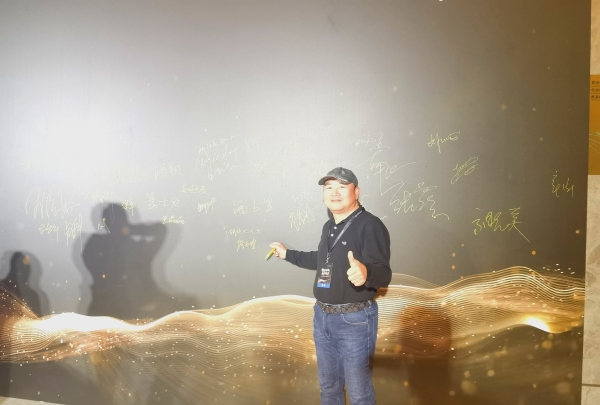 webwxgetmsgimg_副本